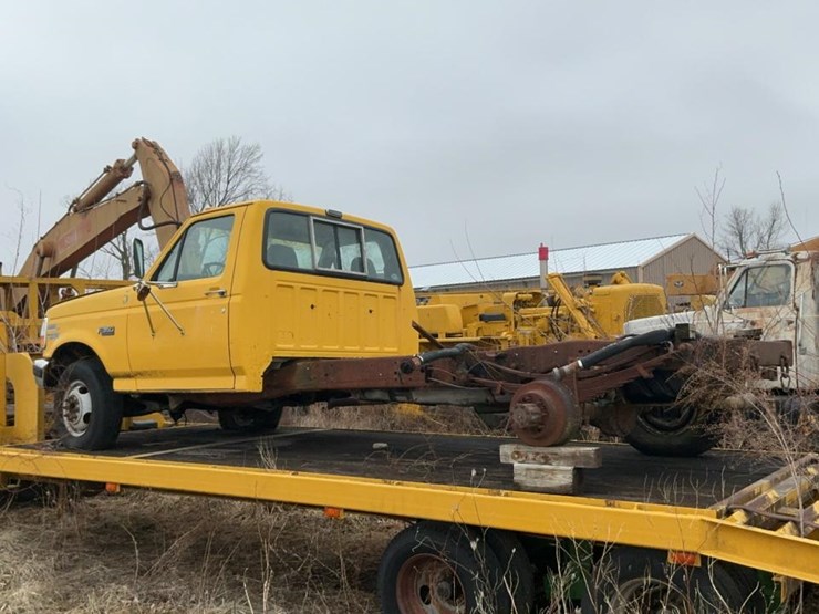 1993-ford-f350-xlt-image-3