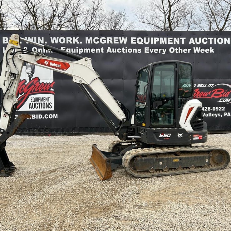 2022 BOBCAT E50