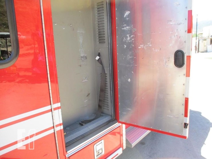 2011-dodge-3500-image-21