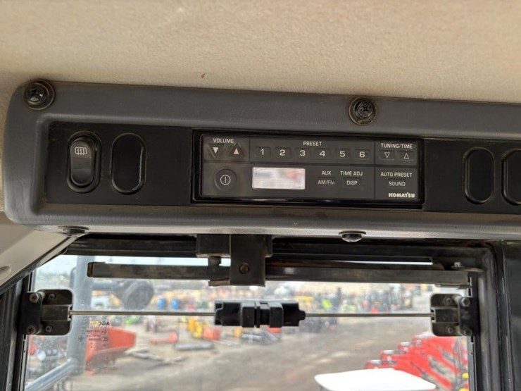 komatsu-wa380-8-image-42