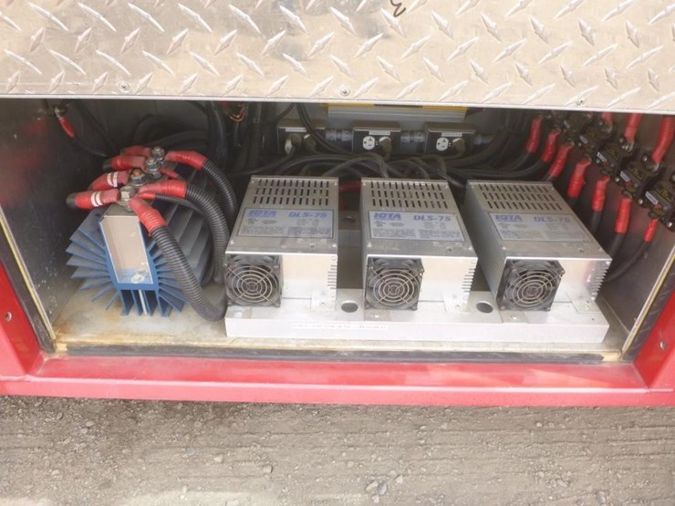 2005-freightliner-mt55-image-15