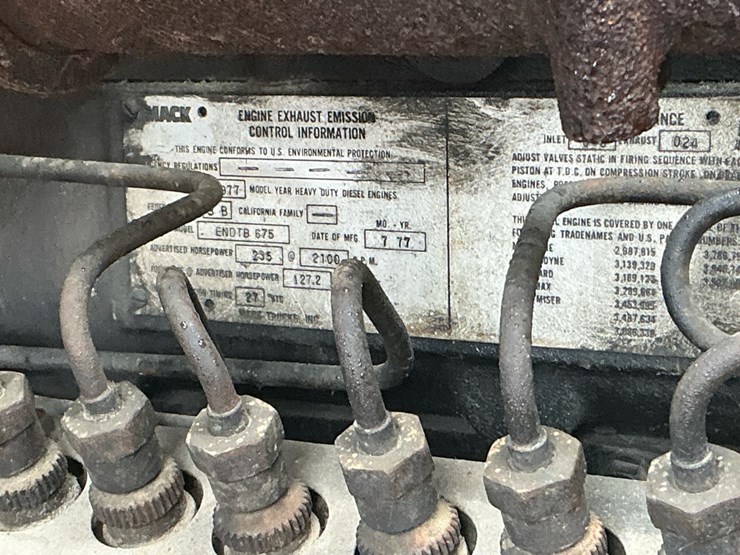 #303-•-mack-crane-truck-image-17