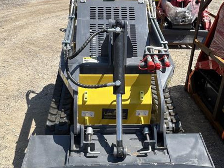#35-•-mini-skid-steer-loader---gas-image-2