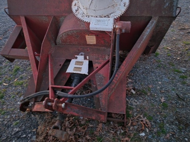 loftness-7'-3pt.-snowblower-image-5