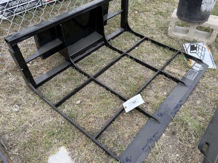 #189-•-mini-skid-steer-40"-land-leveler-image-1