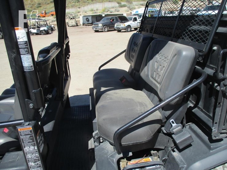 2019-kubota-rtvx1140-image-8