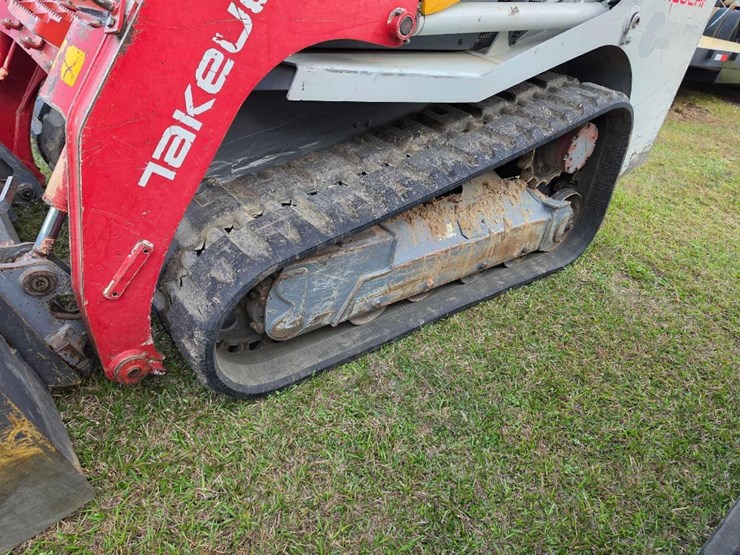 2022-takeuchi-tl8r2-image-7