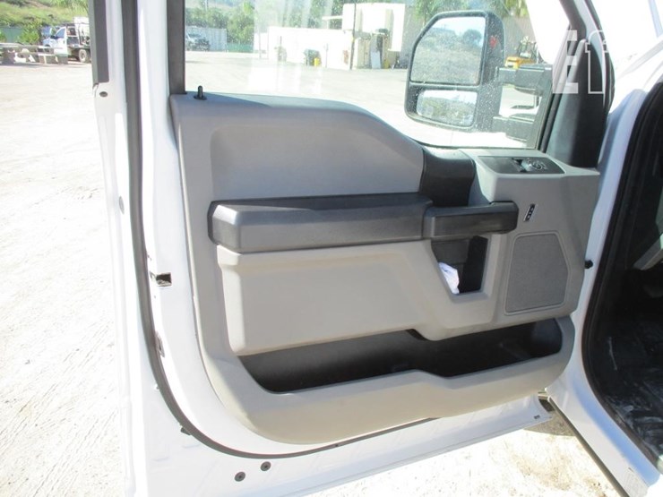 2019-ford-f350-image-11