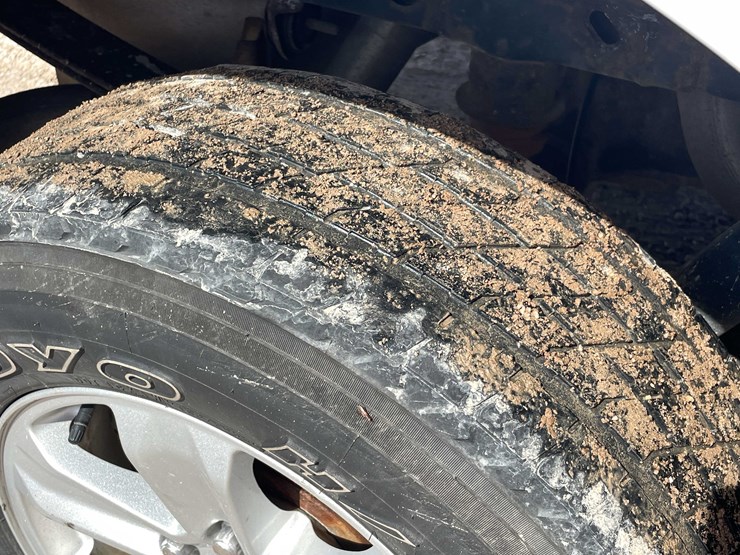 #5673-•-2015-f150-xlt-4x4-extended-cab-(has-wi-title)-image-17