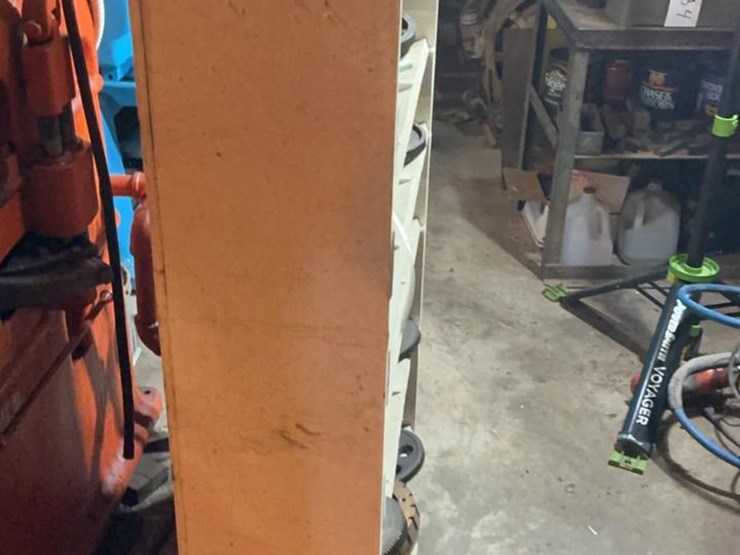 #232-•-shelf-and-contents-image-2