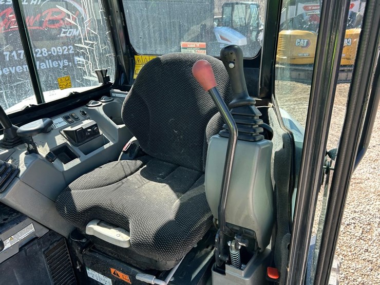 2022-bobcat-e50-image-19