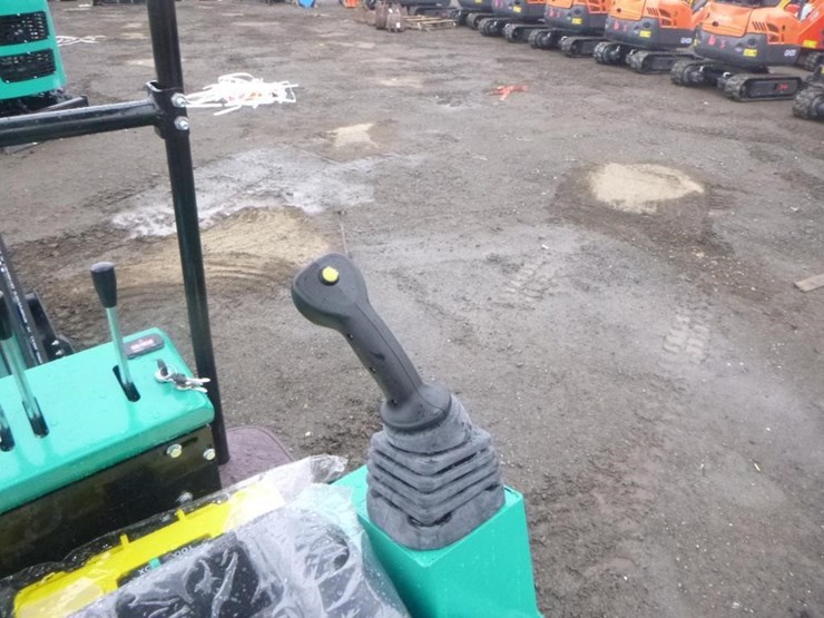 2026-agt-mh12rx-hydraulic-excavator-image-23