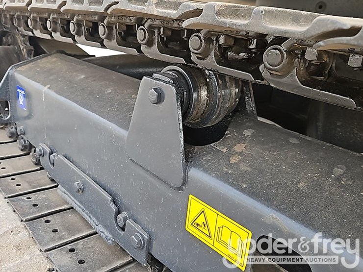 2016-komatsu-pc56-7-image-11