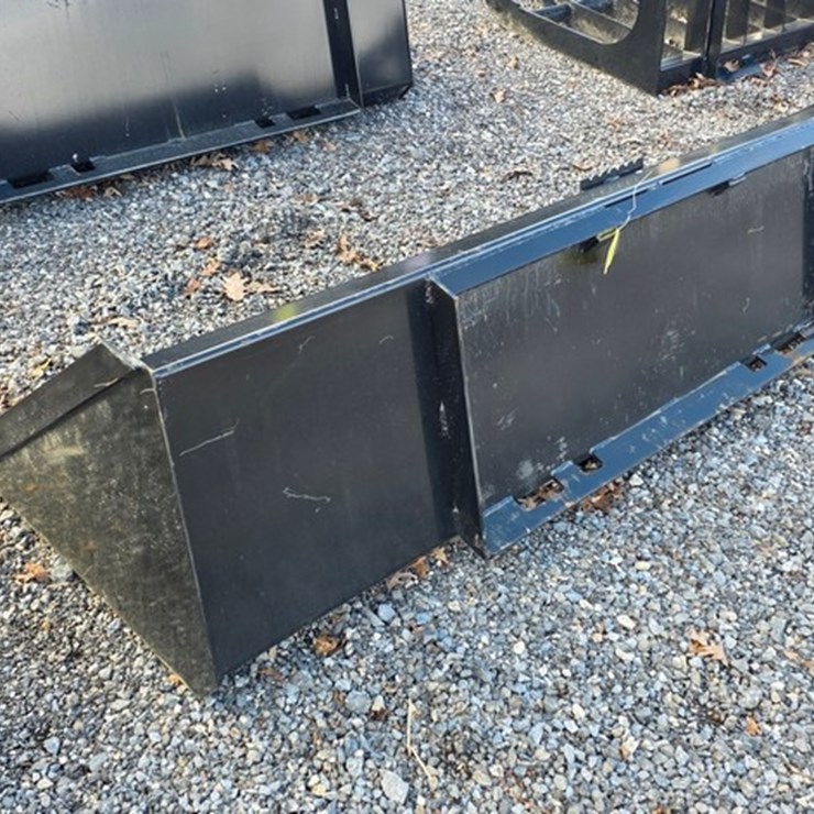 New Swict 84" Skidloader Bucket