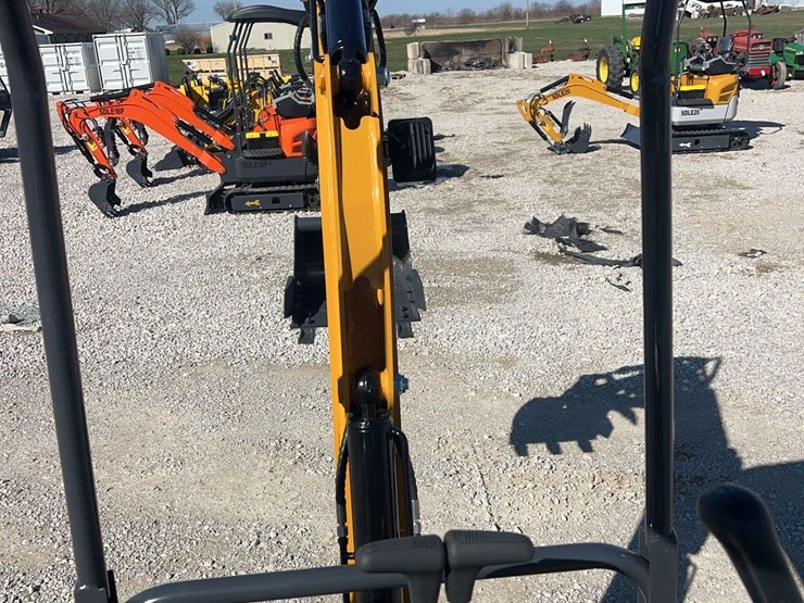 sdlanch-sdle20-mini-excavator-image-12