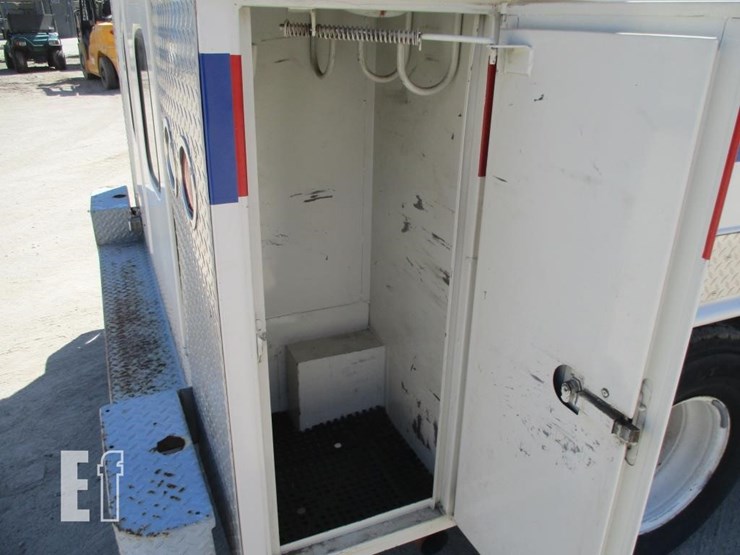 1992-ford-e350-image-19