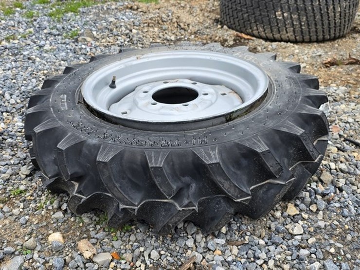 new-1-titan-7-16-tire-&-rim-image-2