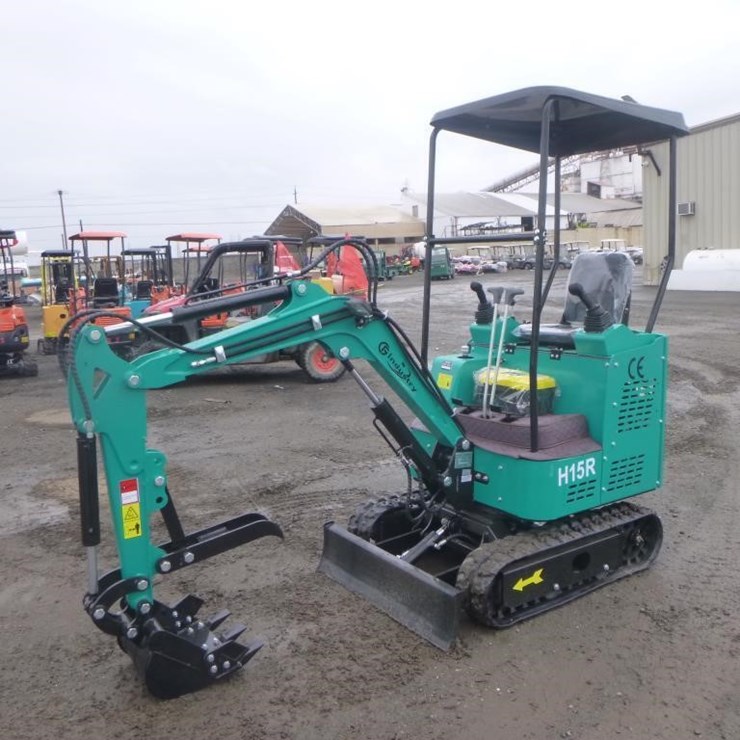 2025 AGT H15R Hydraulic Excavator