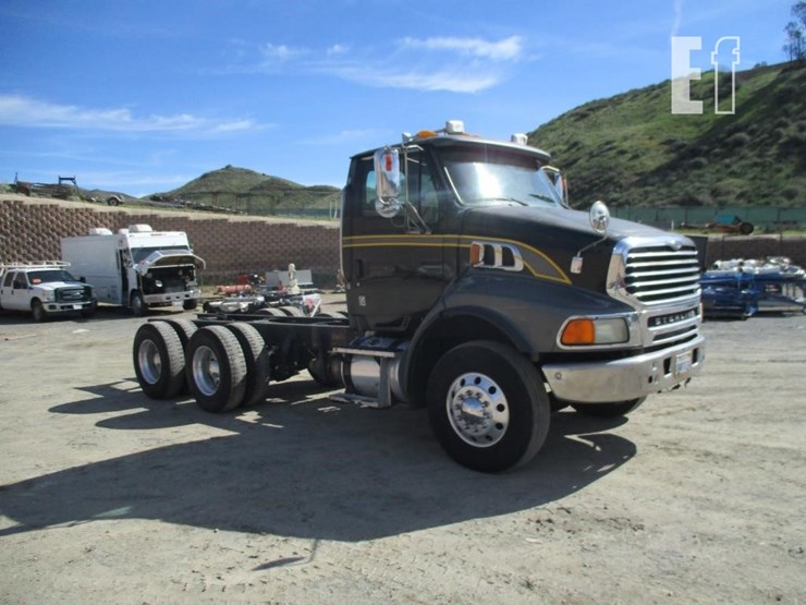 2008-sterling-l9500-image-2