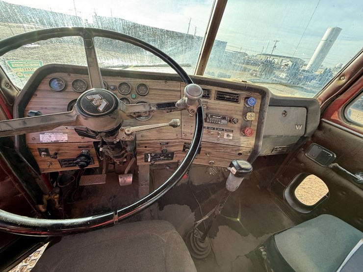 1986-western-star-4964-image-13