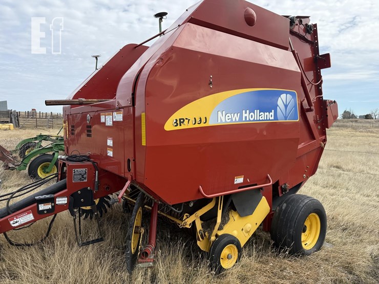 new-holland-br7090-image-11