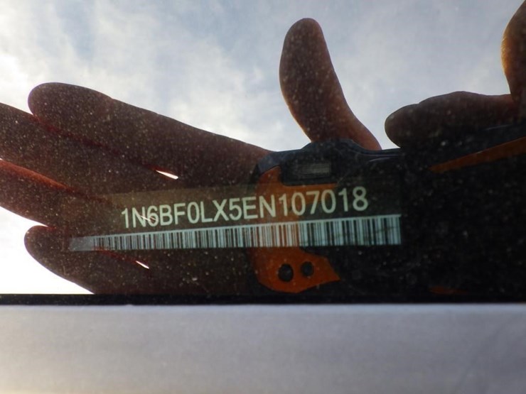 2014-nissan-nv2500-image-14