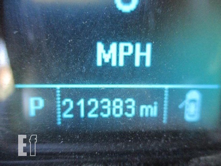 2016-chevrolet-equinox-ls-image-19