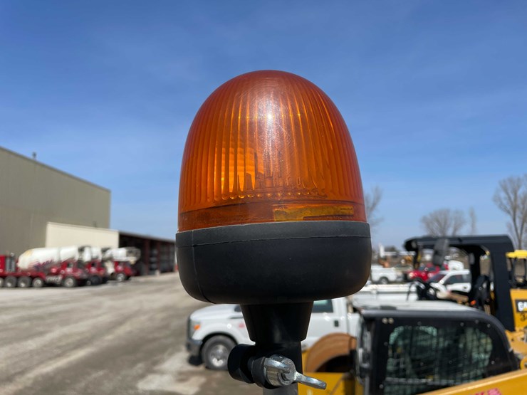 #5690-•-2017-wirtgen-w35ri-milling-machine-image-22