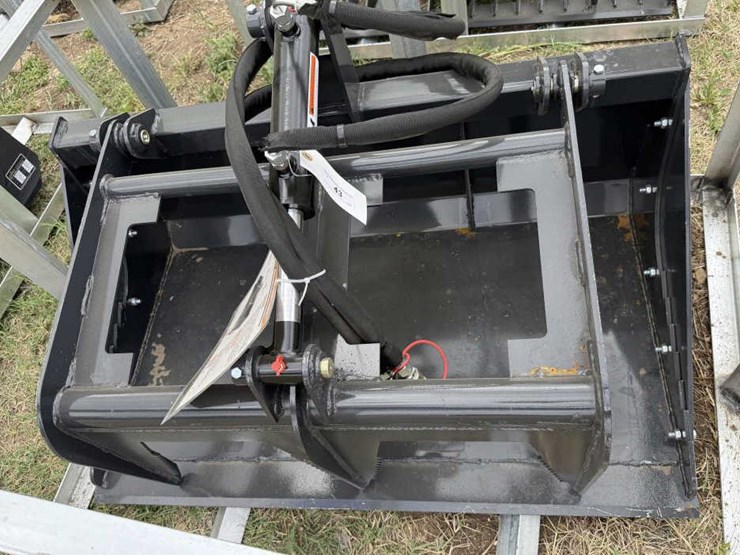 #43-•-mini-skid-steer-grapple-bucket-image-2