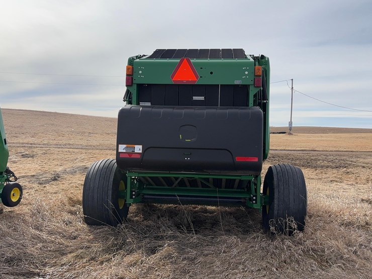 john-deere-560m-image-5