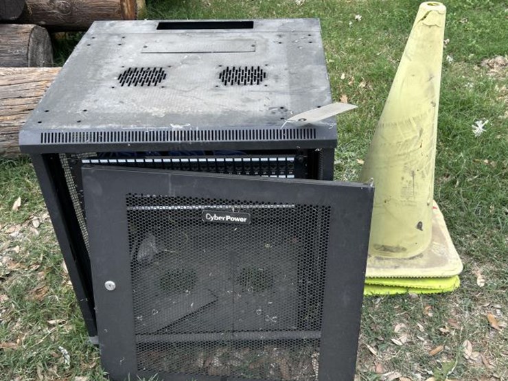 #89-•-cyber-power-cabinet-w/-cones-image-1