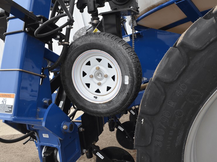 blu-jet-unverferth-4015-liquid-applicator-image-14