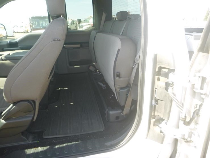 2020-ford-f150-image-7