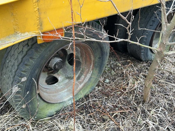 #305-•-gooseneck-winch-trailer-image-31