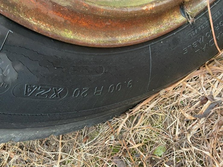 #301-•-1980-ford-k604-flatbed-truck-image-50