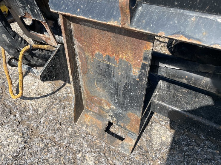 #5683-•-2019-cold-planer-cat-pc305b-image-24