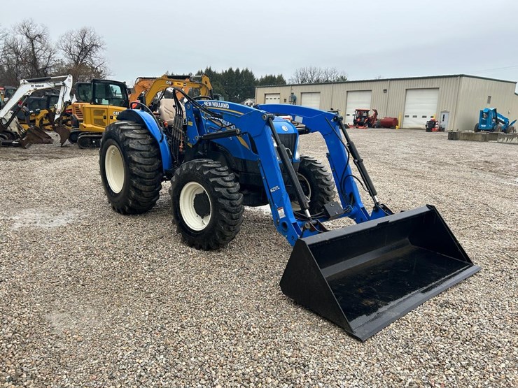 2016-new-holland-workmaster-70-image-6