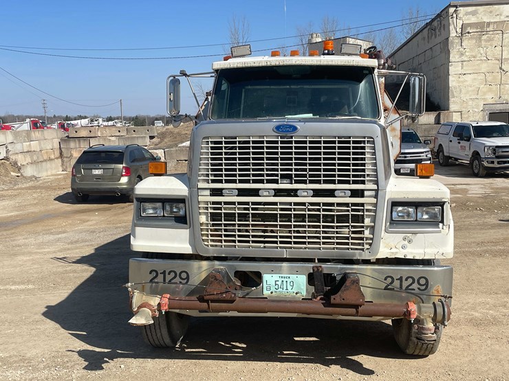 1987-ford-ltl9000-image-2