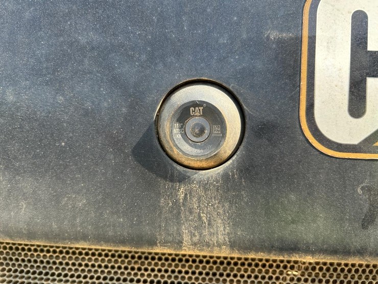 2020-caterpillar-259d3-image-16