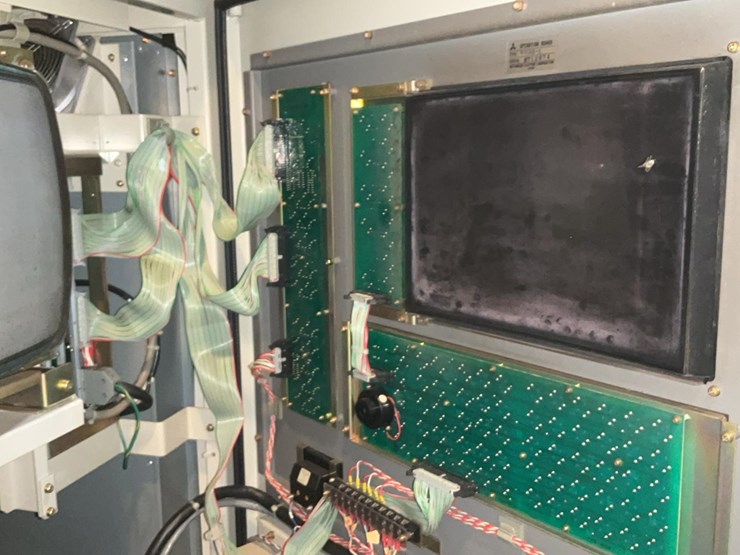 #215-•-mitsubishi-electrical-discharge-machine-image-27