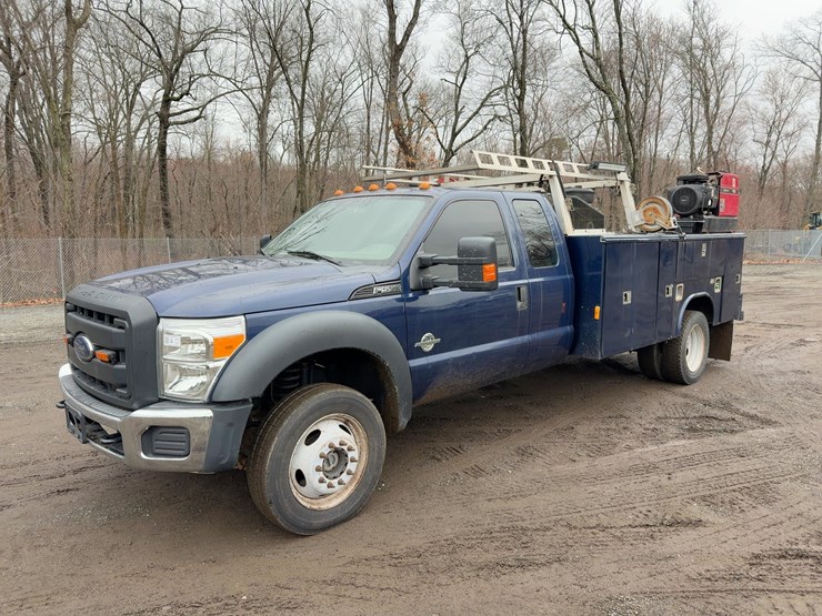 2012-ford-f550-xl-image-1