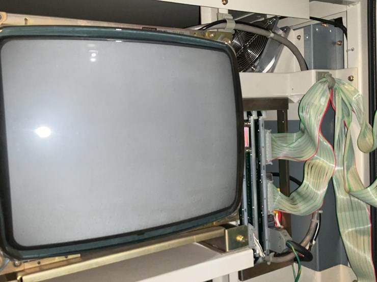 #215-•-mitsubishi-electrical-discharge-machine-image-28