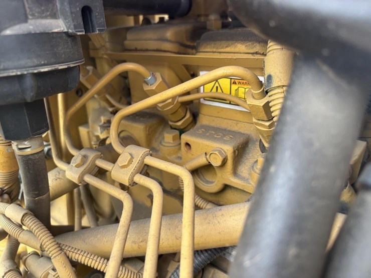 2002-caterpillar-cb24b-image-38