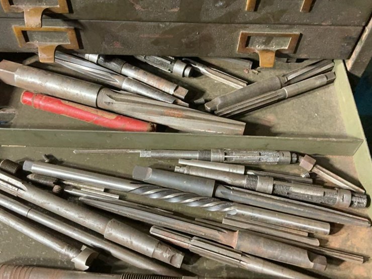 #230-•-tool-chest-and-rubber-sheet-image-14