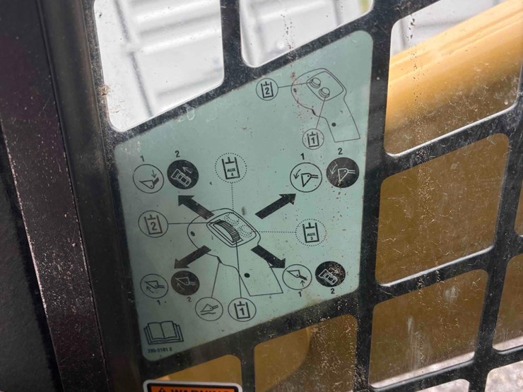 2019-caterpillar-272d2-image-15