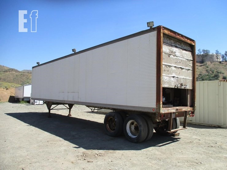 1974-trailmobile-van-trailer-image-3