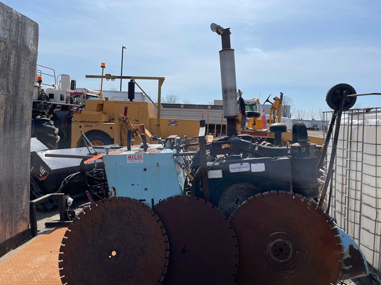 #5691-•-1985-target-concrete-saw-image-2