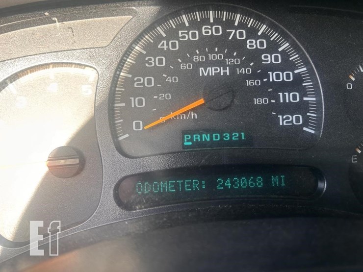 2003-chevrolet-3500-image-20