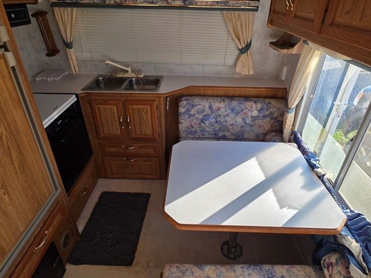 1998-sunline-camper-(title)-image-35