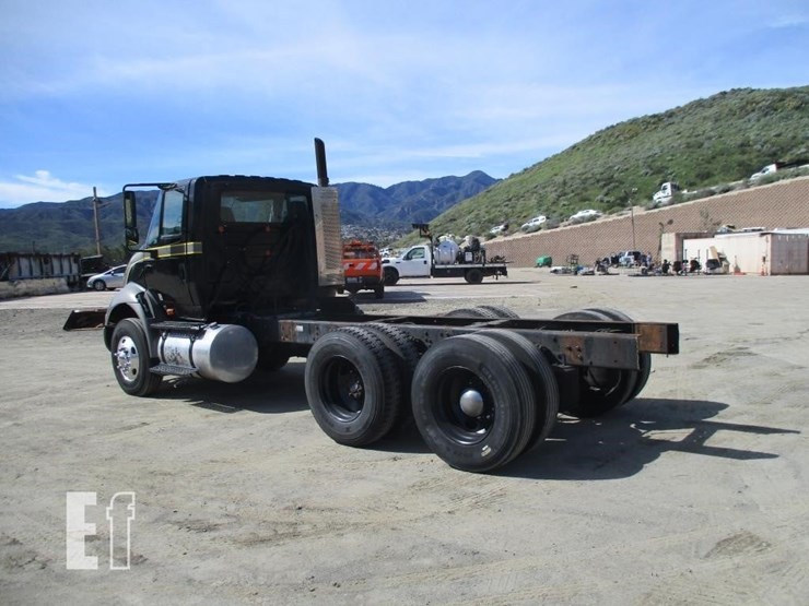 2009-international-transtar-8600-image-4